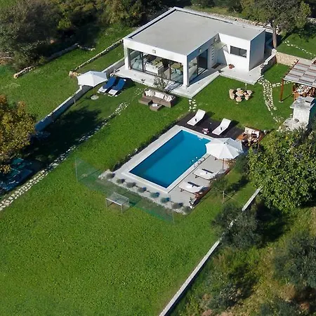 Вилла Luxury Luminosa