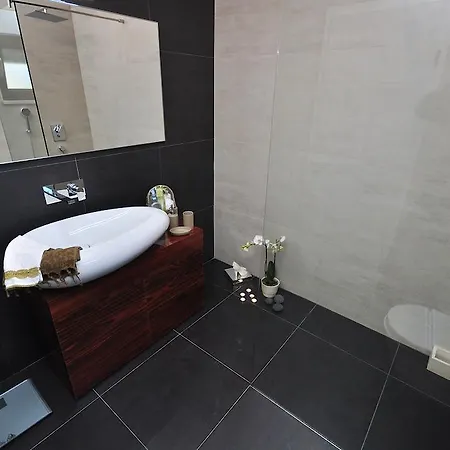 فيلة Luxury Luminosa *