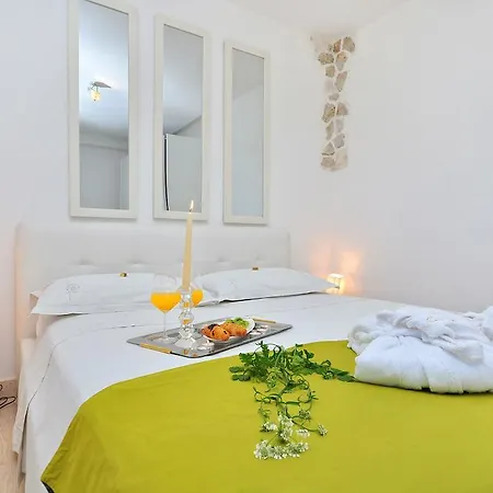 Luxury Luminosa