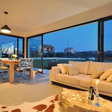 Luxury Luminosa سبليت