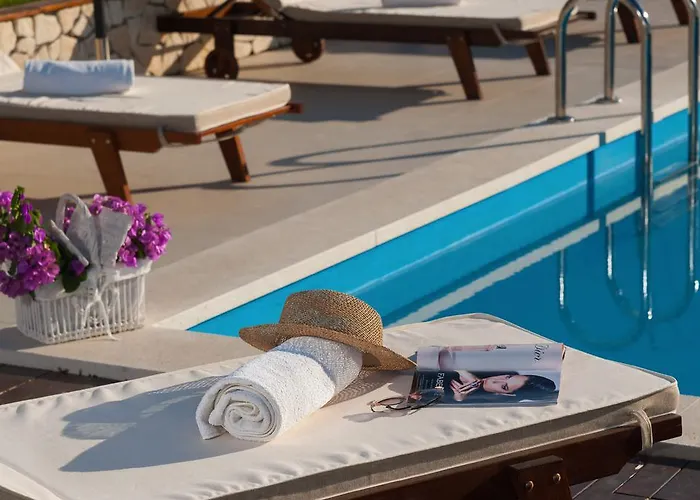 فيلة Luxury Luminosa