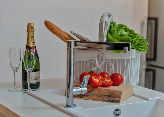 فيلة Luxury Luminosa