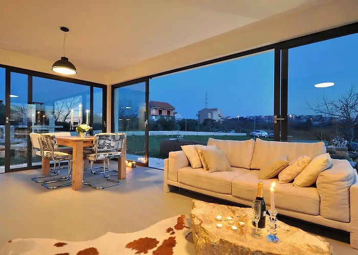 Luxury Luminosa سبليت