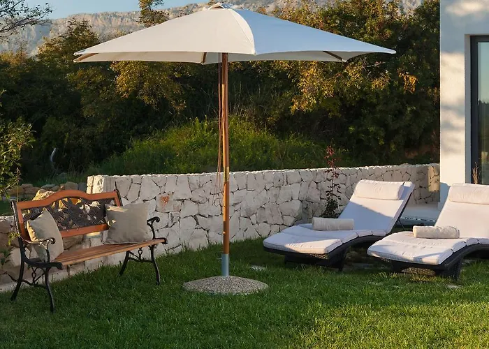 Luxury Luminosa Villa