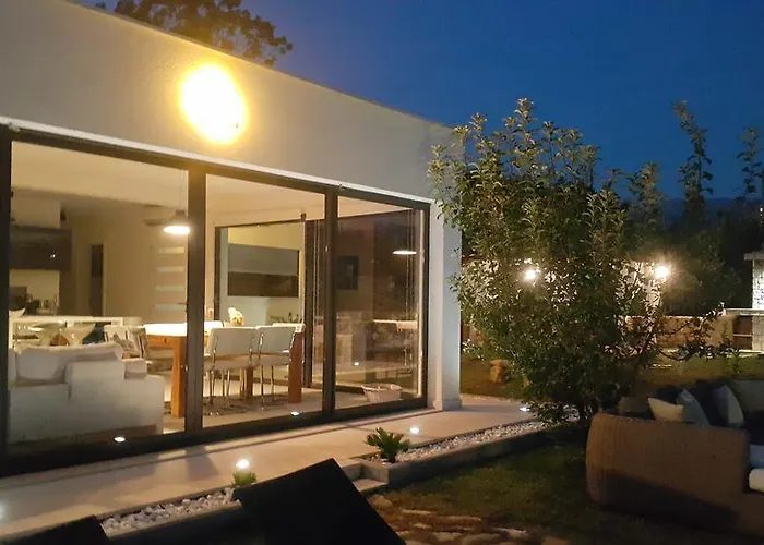 Luxury Luminosa Villa