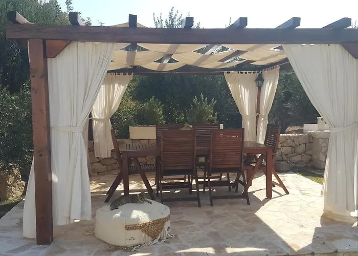 فيلة Luxury Luminosa